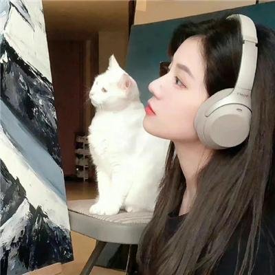 她不当女主很多年